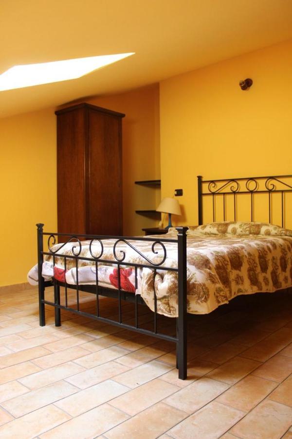 Palazzo Contini Apartment Piobbico Luaran gambar