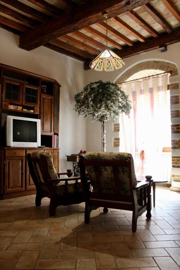 Palazzo Contini Apartment Piobbico Luaran gambar