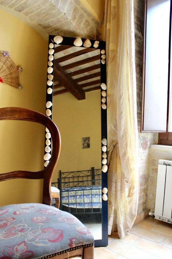 Palazzo Contini Apartment Piobbico Luaran gambar